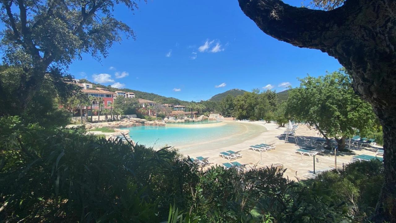 Charmant Appartement Village Restanques De Saint Tropez Grimaud Exterior photo