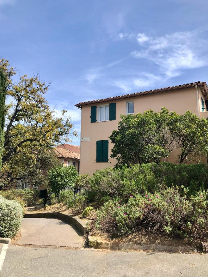 Charmant Appartement Village Restanques De Saint Tropez Grimaud Exterior photo