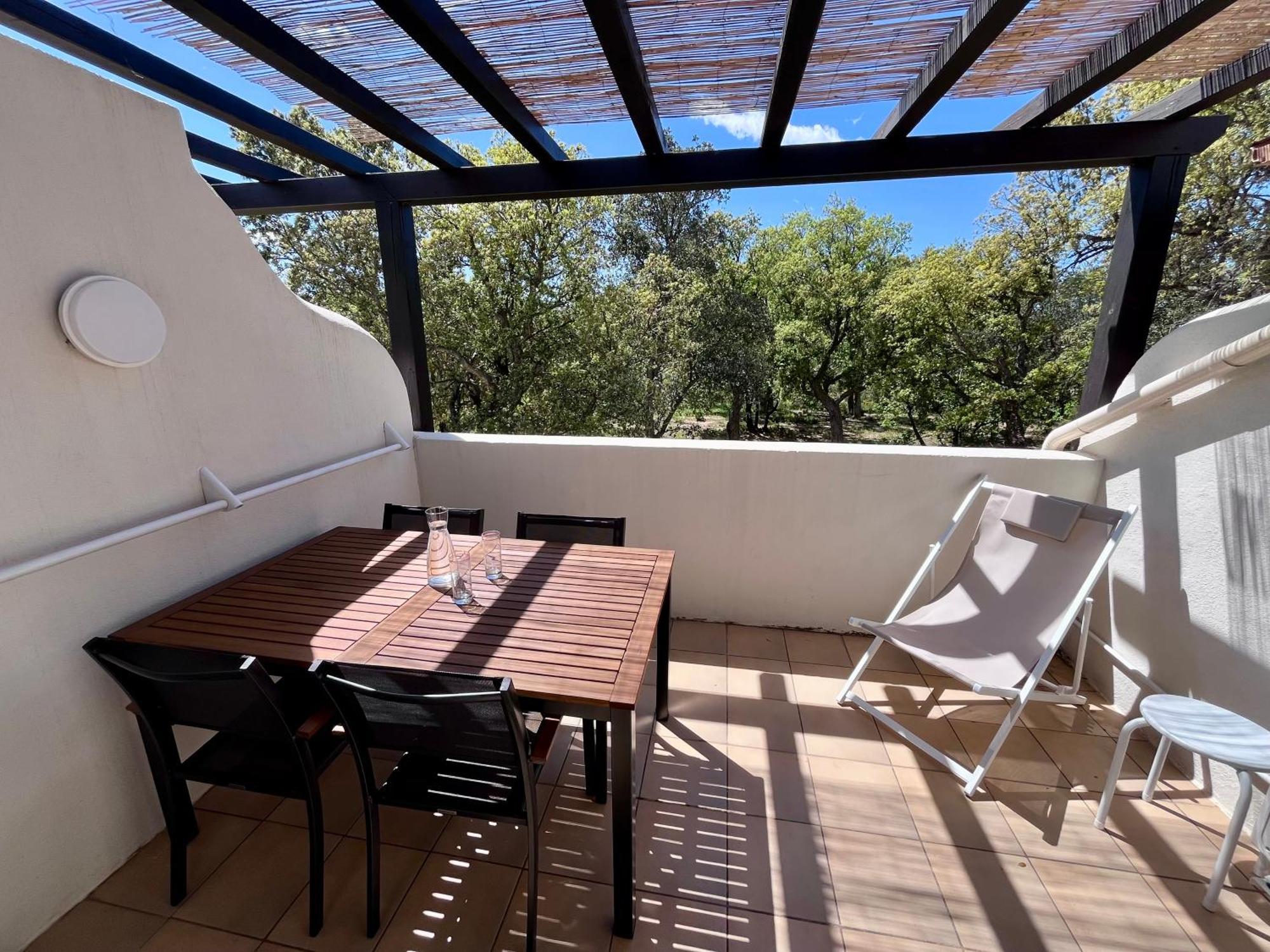 Charmant Appartement Village Restanques De Saint Tropez Grimaud Exterior photo